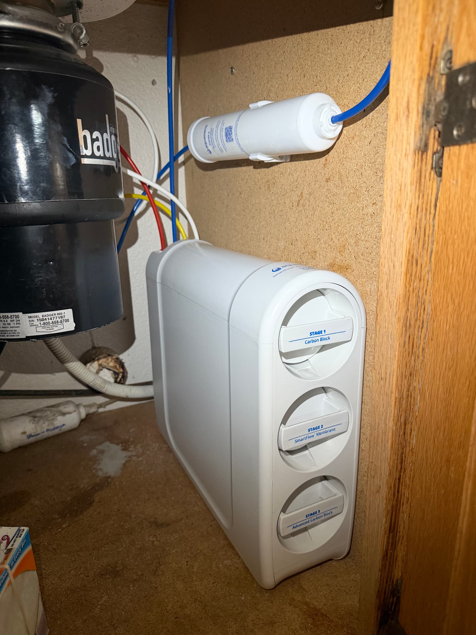 Gallery photos for New Kitchen Faucet and RO System Means Better Water at Home: Image #2