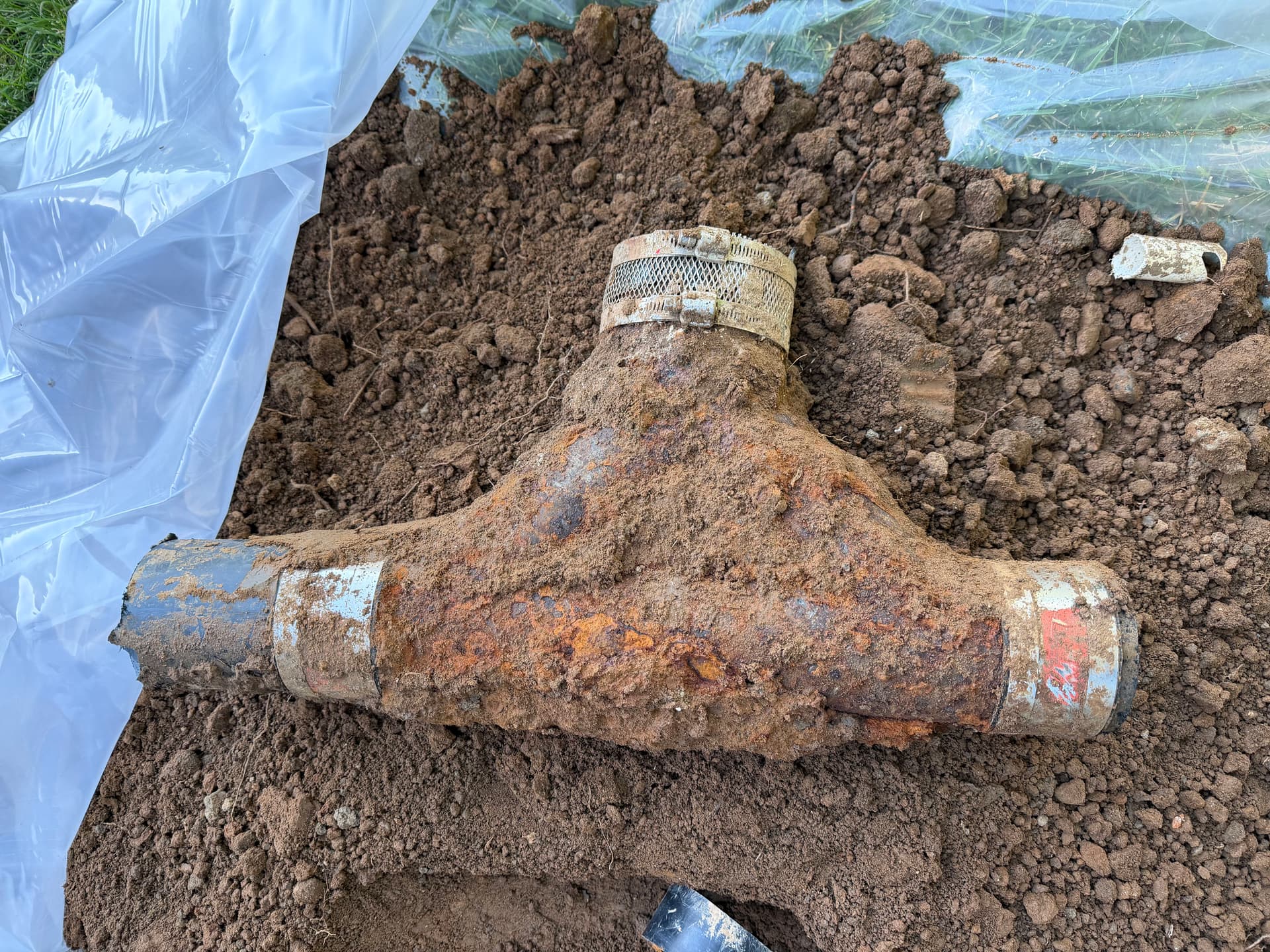Gallery photos for Rusted Cast Iron Cleanout Replaced with New ABS Two-Way in Sacramento: Image #1