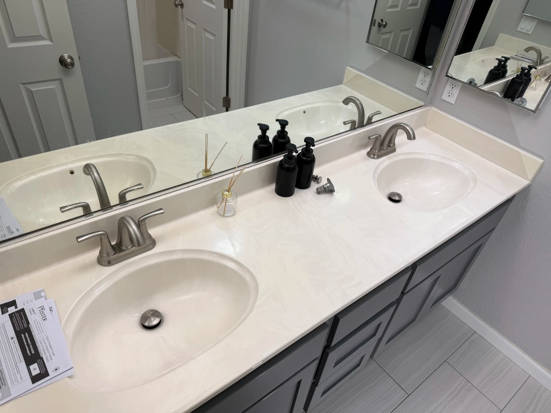 Gallery photos for Small Bathroom Upgrades That Actually Make a Difference: Image #1