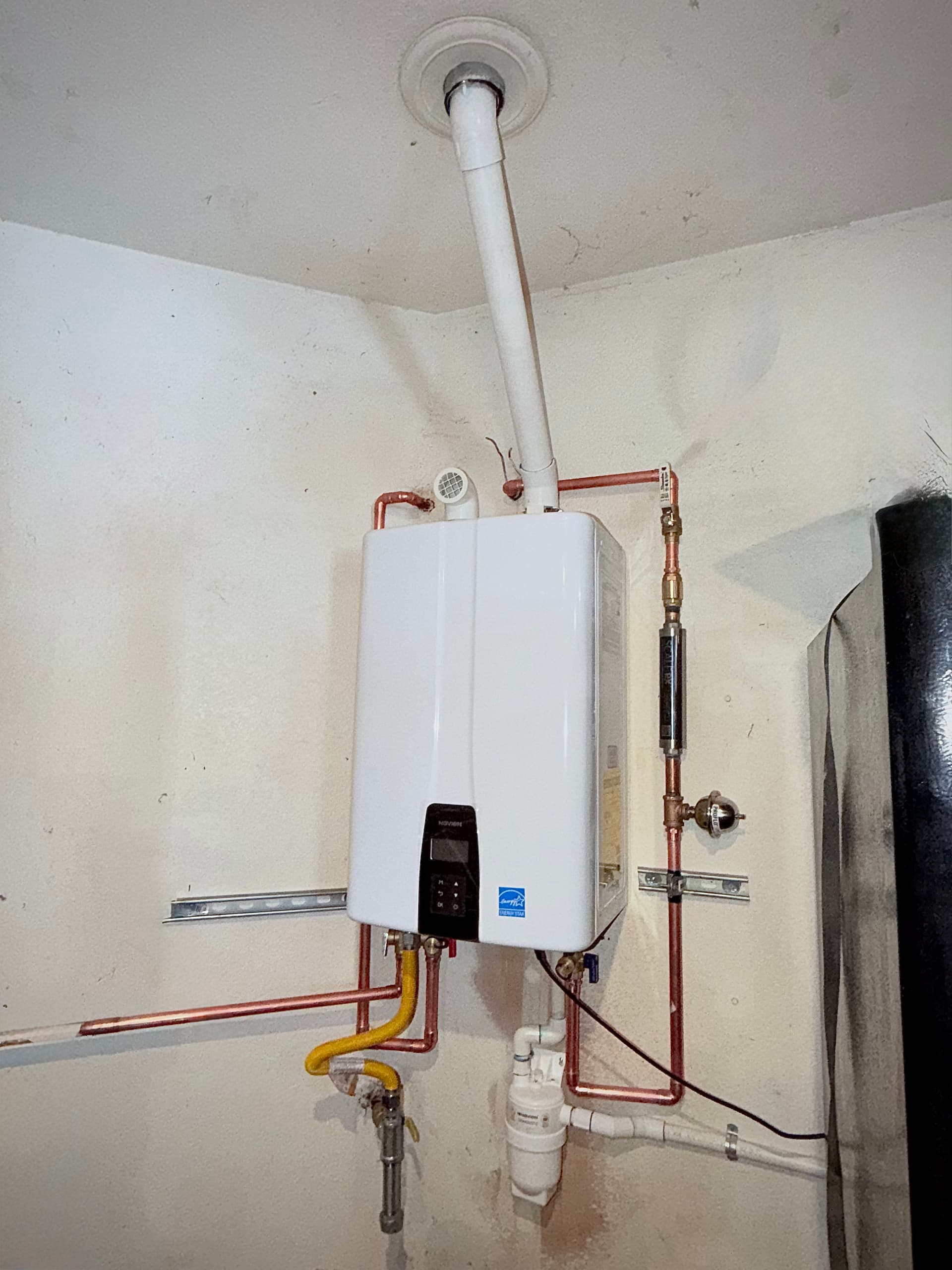 From Bulky Tank to On-Demand Hot Water With a Tankless Conversion image