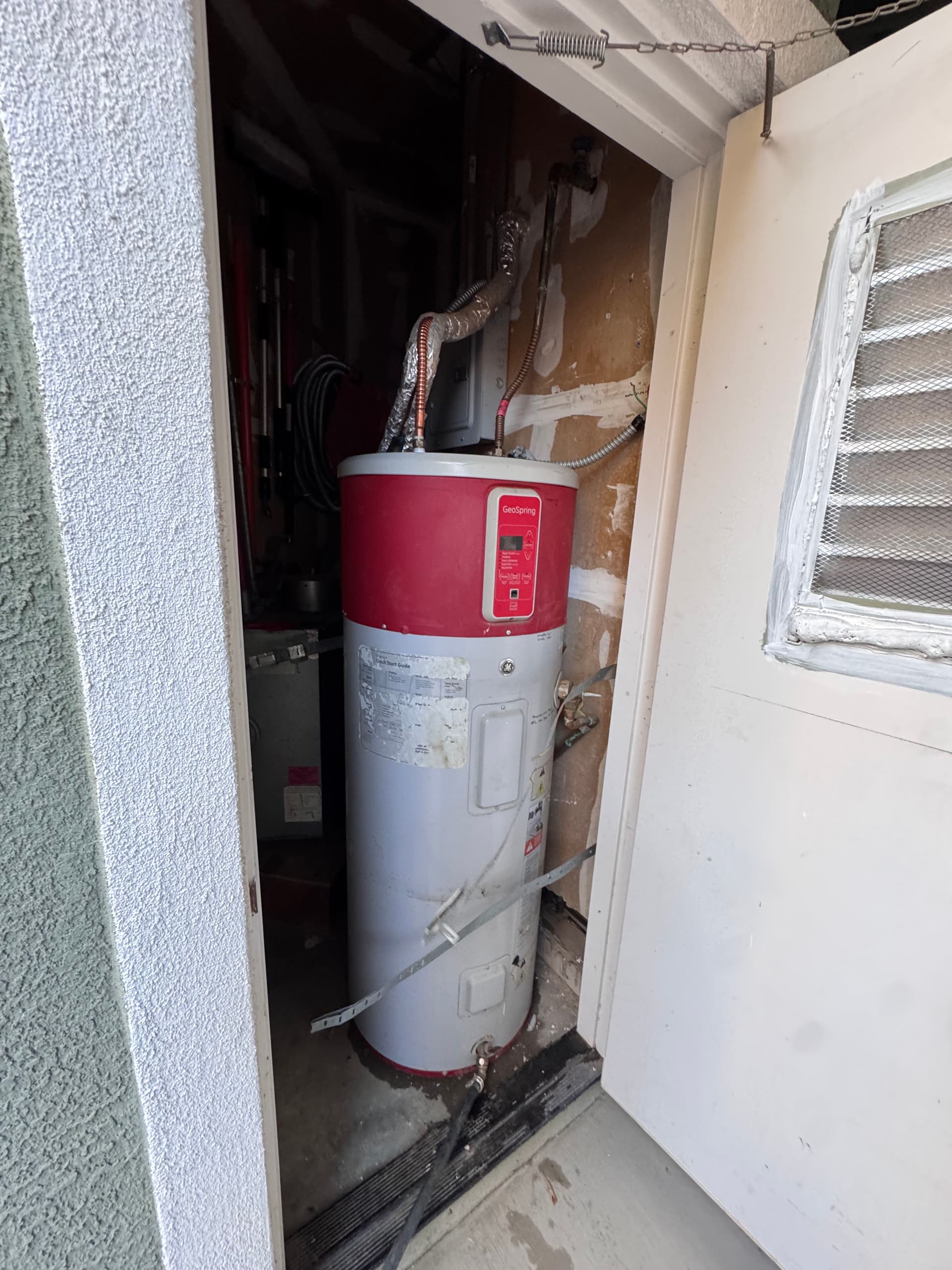 Gallery photos for High-Efficiency Hybrid Heat Pump Water Heater Swap Done Right: Image #3