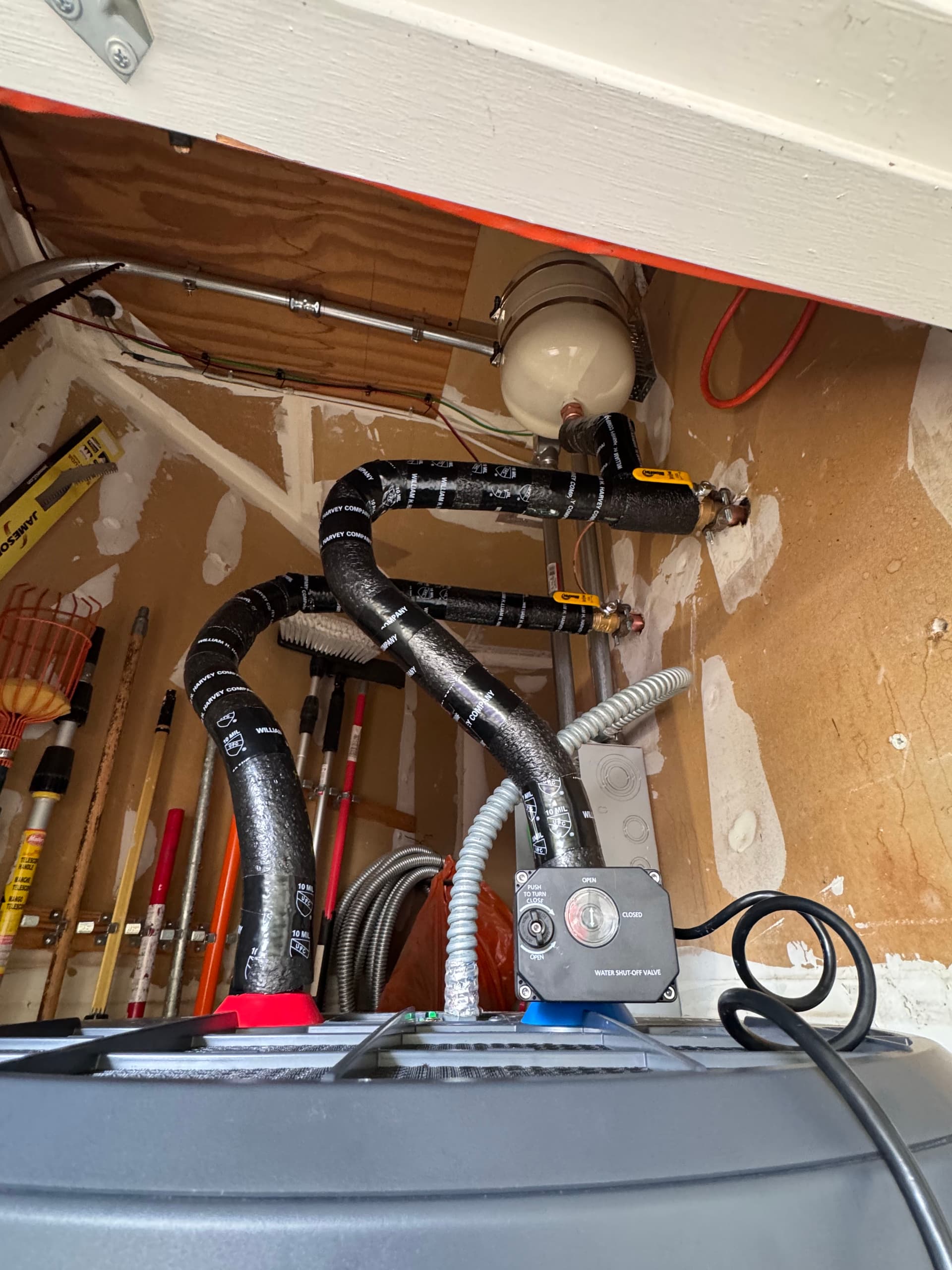 Gallery photos for High-Efficiency Hybrid Heat Pump Water Heater Swap Done Right: Image #1